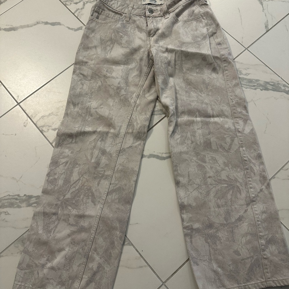 Hollister Light Gray Low-Rise Baggy Pants - Picture 1 of 3